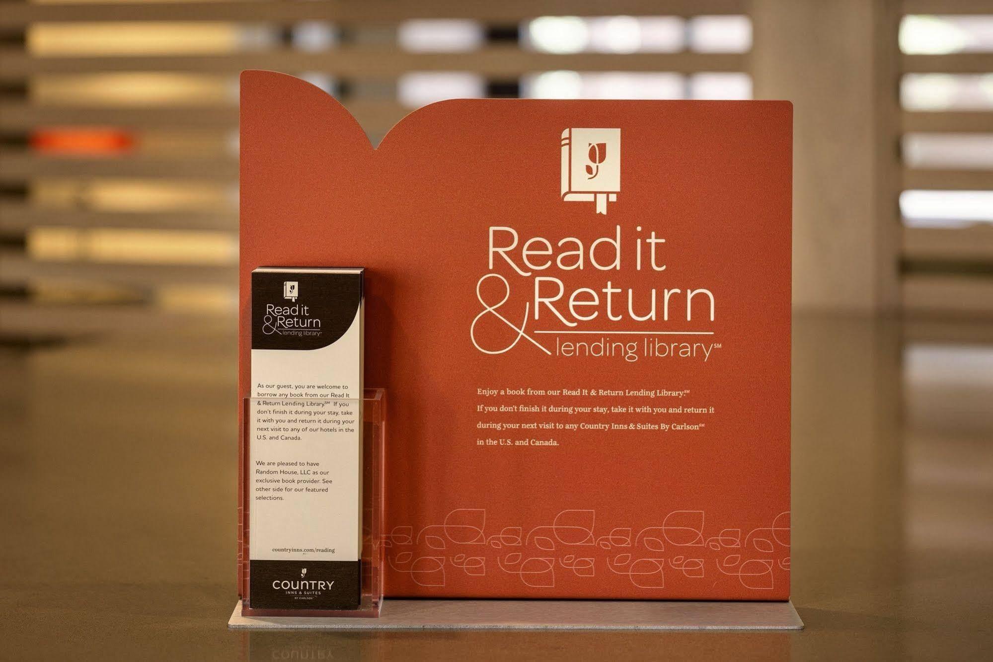 Country Inn & Suites By Radisson, Des Moines West, Ia Clive Ngoại thất bức ảnh