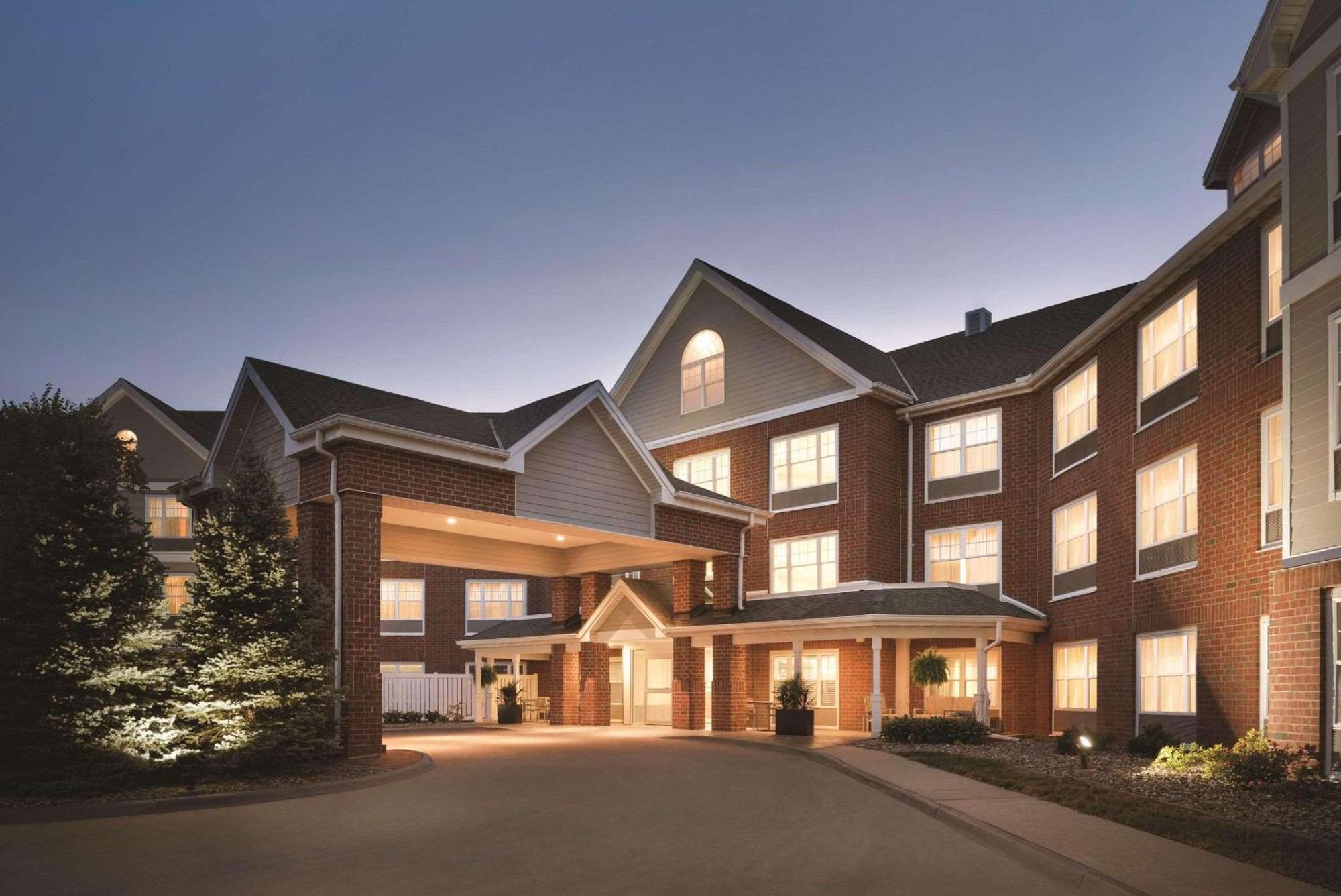 Country Inn & Suites By Radisson, Des Moines West, Ia Clive Ngoại thất bức ảnh