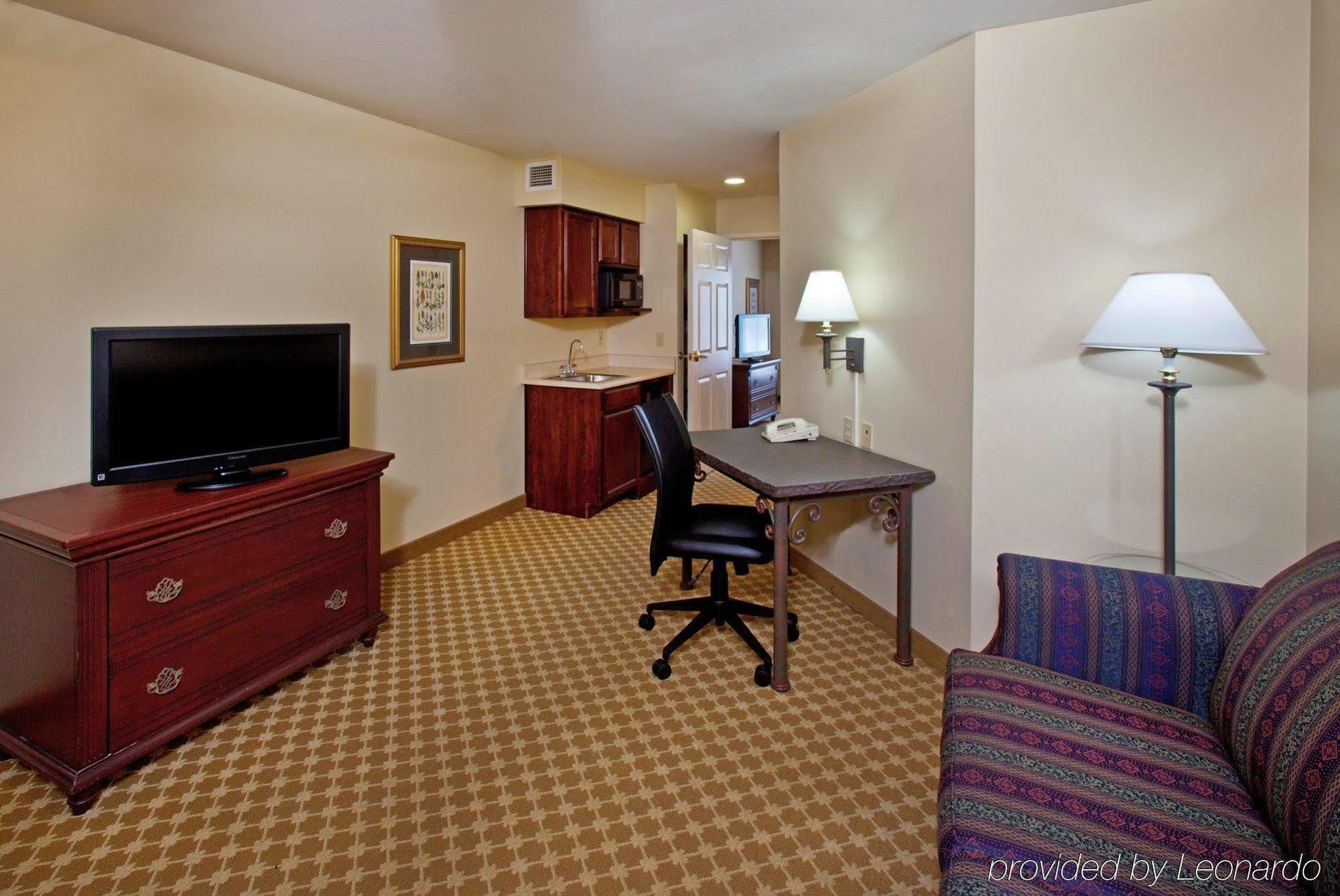 Country Inn & Suites By Radisson, Des Moines West, Ia Clive Ngoại thất bức ảnh