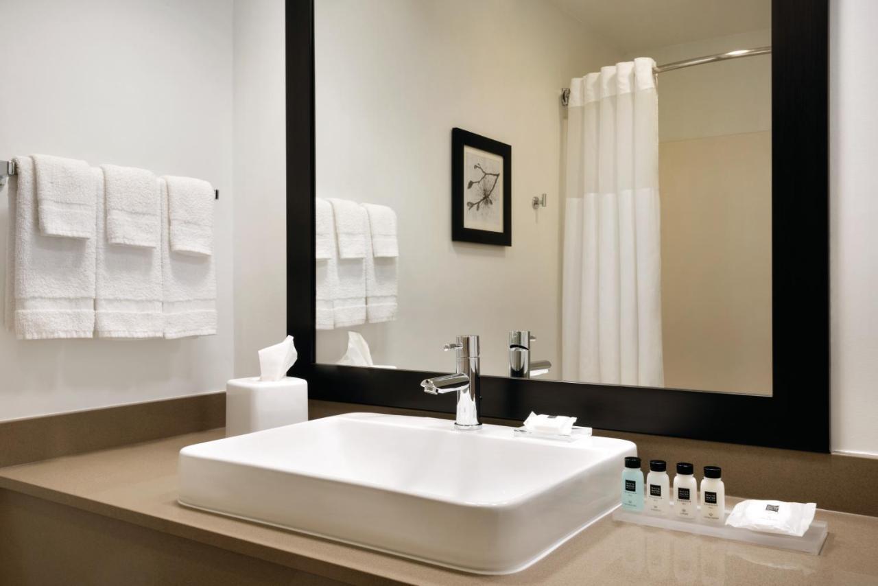 Country Inn & Suites By Radisson, Des Moines West, Ia Clive Ngoại thất bức ảnh
